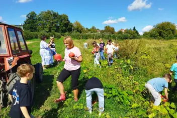 OŠ Milke Trnine, Školski Vrt